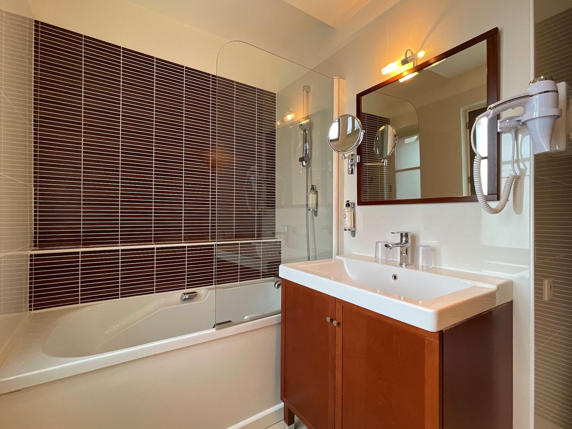 Best Western Plus Hotel Kregenn Quimper Ngoại thất bức ảnh